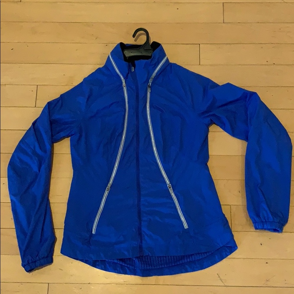 Lululemon vented rain jacket